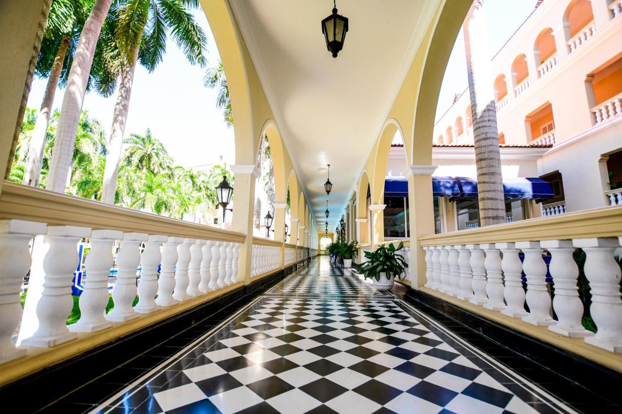 Hotel El Prado Barranquilla  Exteriör bild The interior of the hotel