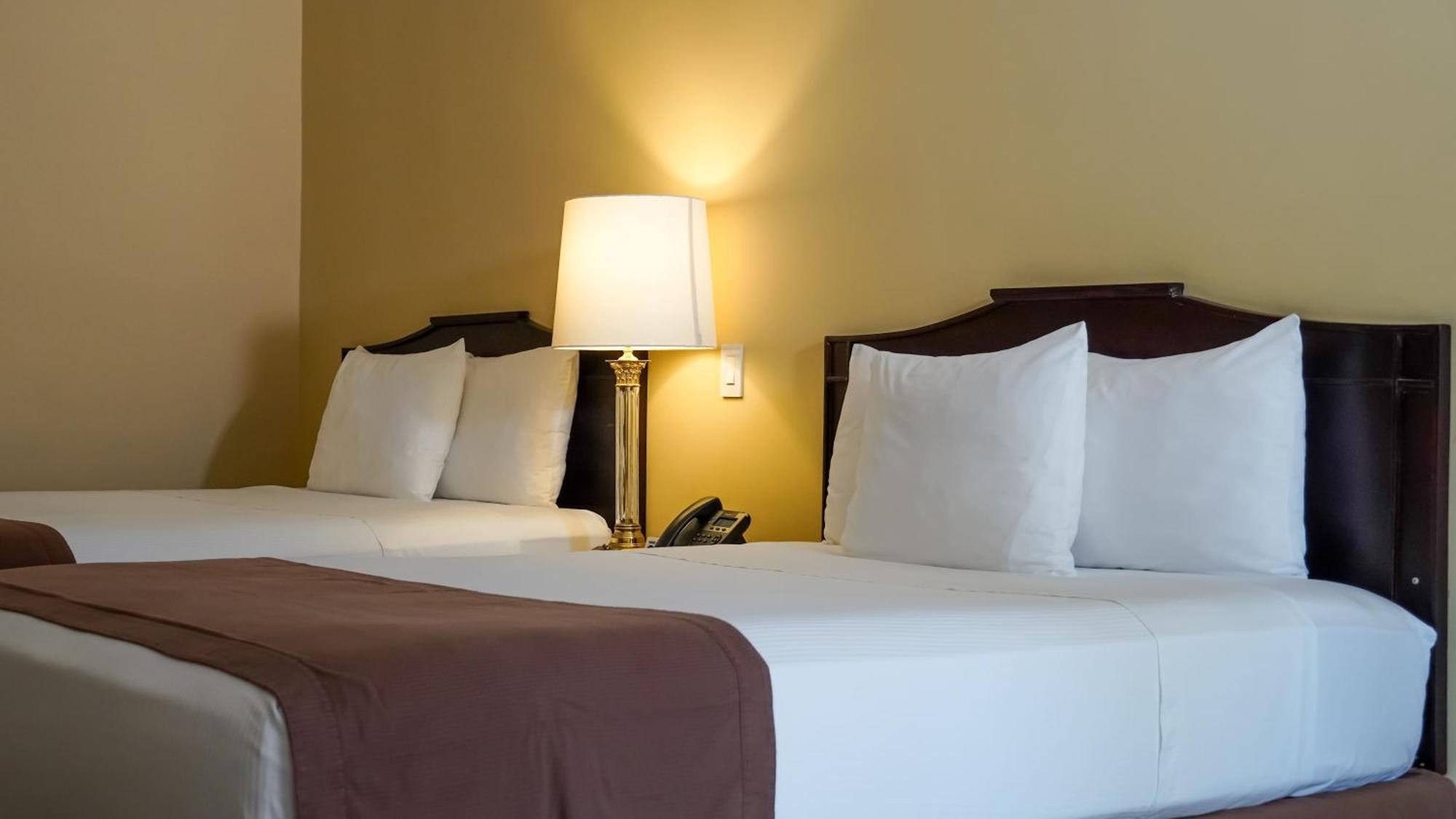 Hotel El Prado Barranquilla  Exteriör bild A typical room at the Best Western