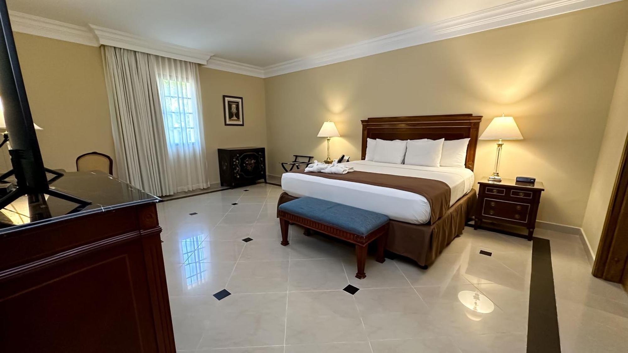 Hotel El Prado Barranquilla  Exteriör bild A bedroom at the hotel